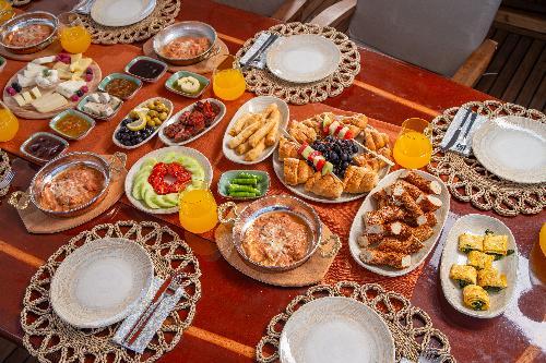 Professional Crew of Five